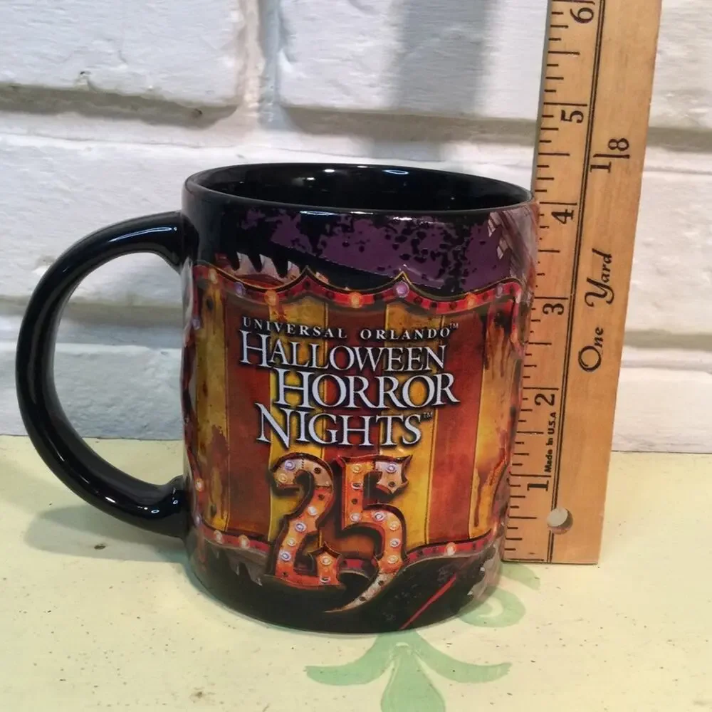 Halloween Horror Nights 25 Clown Mug New from 2015